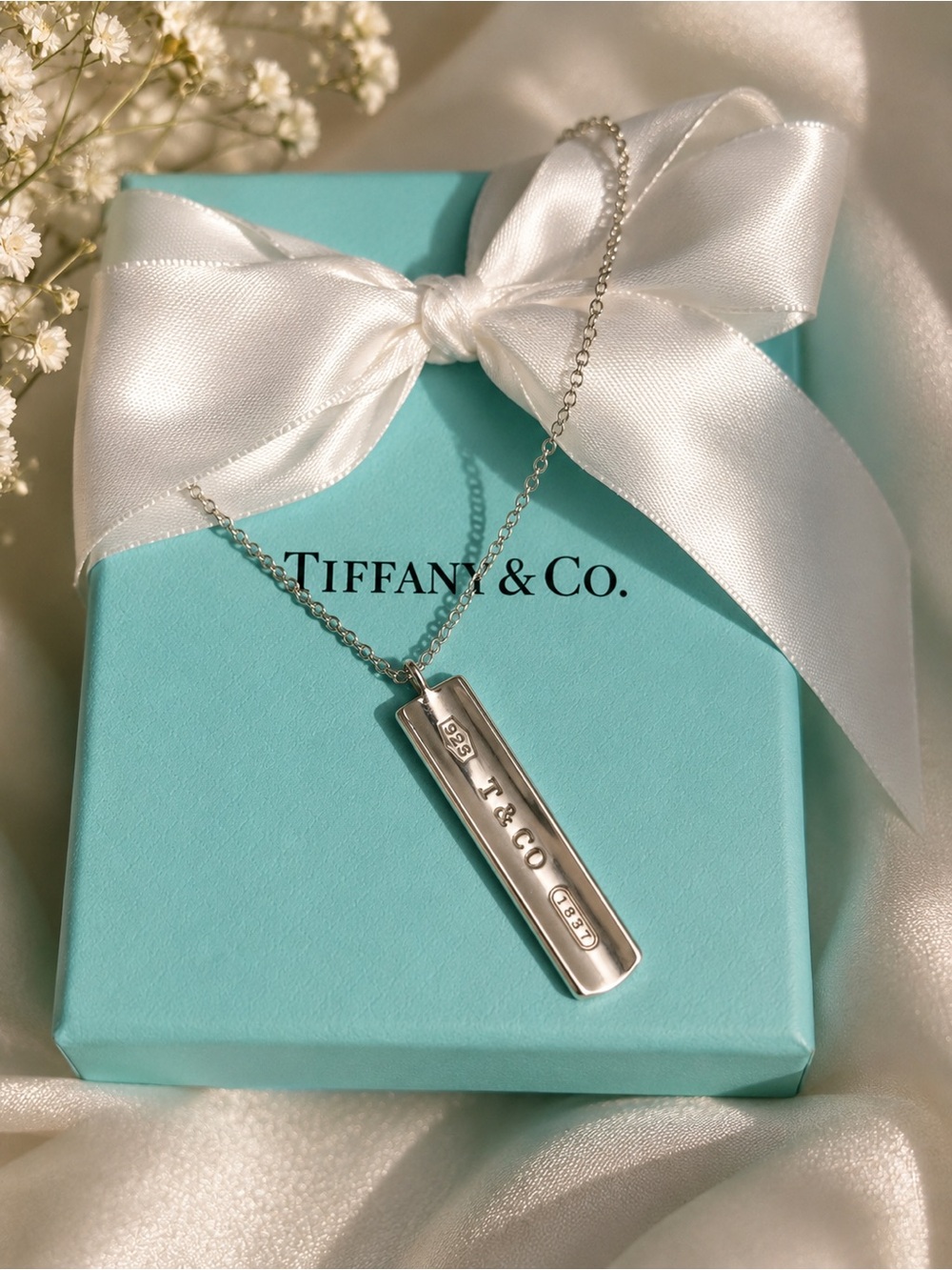Authentic Vintage Tiffany & Co. Bar Pendant Necklace